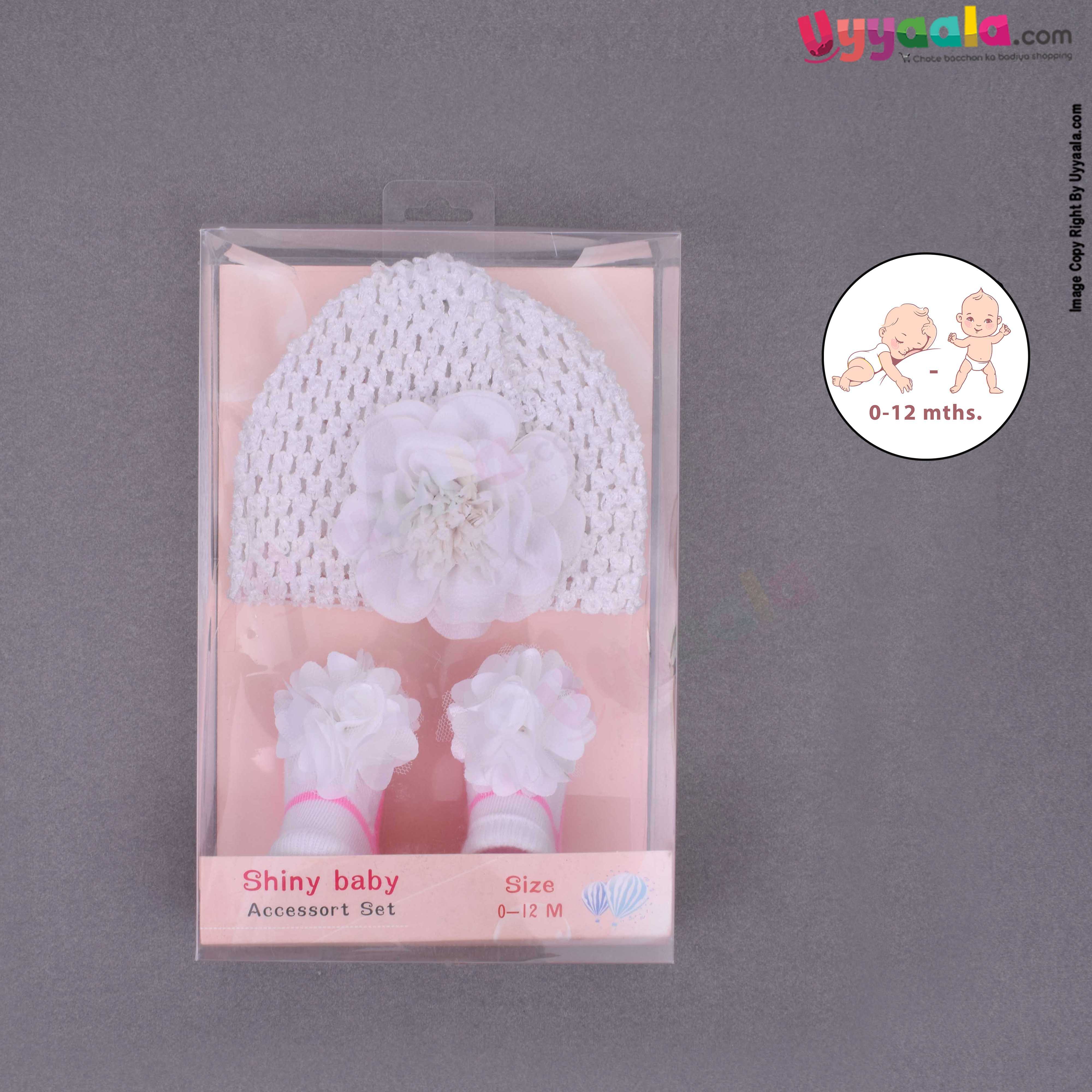 BABY Accessory set for kids with cap and socks