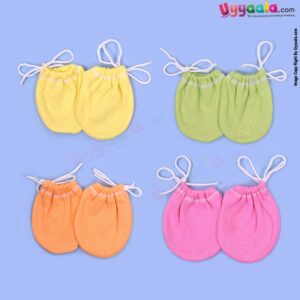 Tying model mittens set for newborn babies (0-3M)