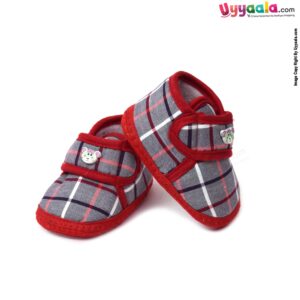 Baby cloth shoes for newborn with bear patch with checks print (0-3M) age - red