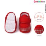 Cloth shoes for newborn babies